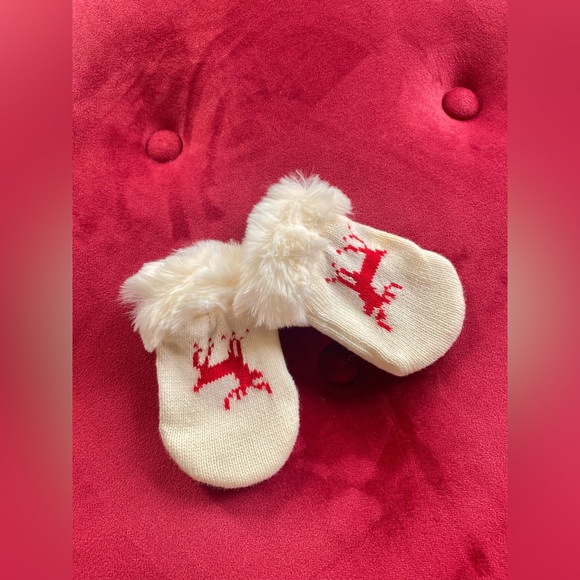 Janie and Jack. PERFECT CONDITION. winter baby set 3-6 months. Boy or Girl - Picture 4 of 5